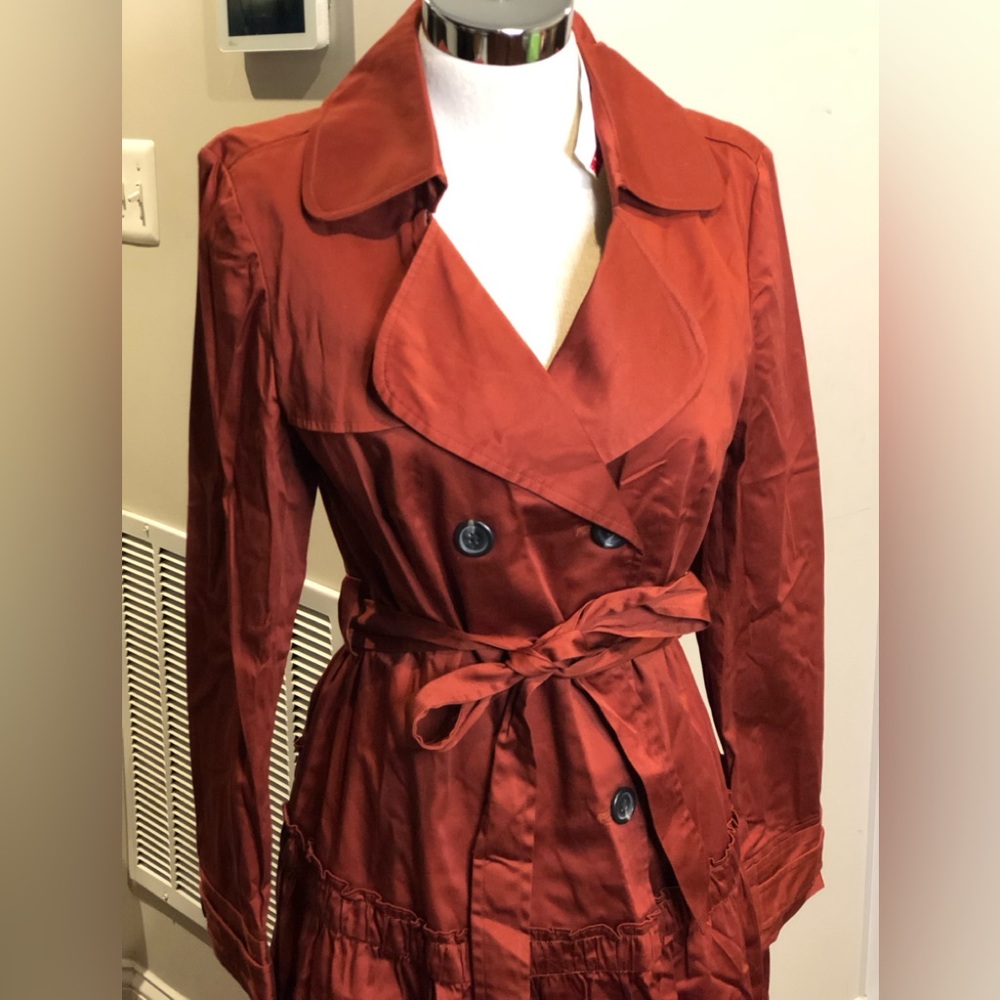 Elle Double breasted Ruffle bottom light Trench coat